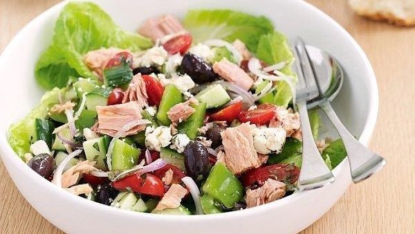 لن تتخيل.. هذا ما يحدث لجسمك عند تناول التونة المعلبة باستمرار