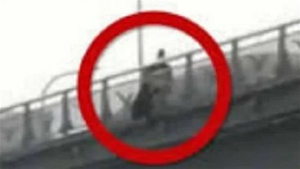 لن ترانا.. قصة سيدة بالمنيا تخلصت من حياتها مع أبنائها الثلاثة وتركت رسالة مفجعة لزوجها