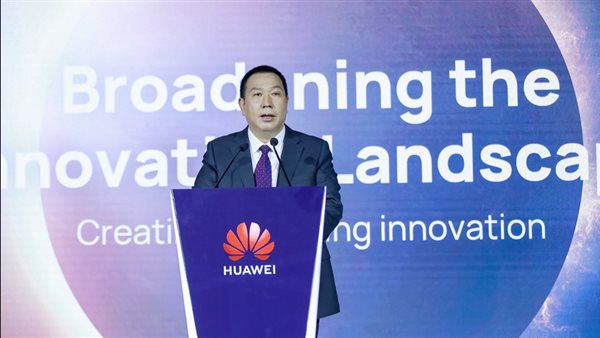 هواوي تكشف النقاب عن ابتكارات ثورية ستغير مجرى مستقبل الذكاء الاصطناعي والجيل الخامس وتجربة المستخدم