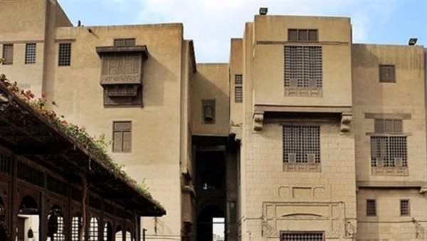  حكاية بيت الكريتلية.. هل عاش فيه ملك الجان وشهد كرامات سيدي هارون؟ | شاهد