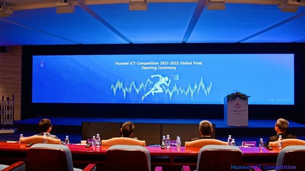 فريقان مصريان يشاركان في نهائيات مسابقة هواوي العالمية لتكنولوجيا المعلومات والاتصالات 2021 – 2022