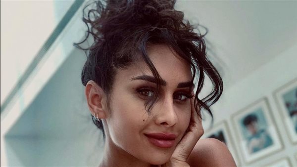 إنجي كيوان تعترف: أصبحت إنجي المثلية بسبب زميلتي في المدرسة