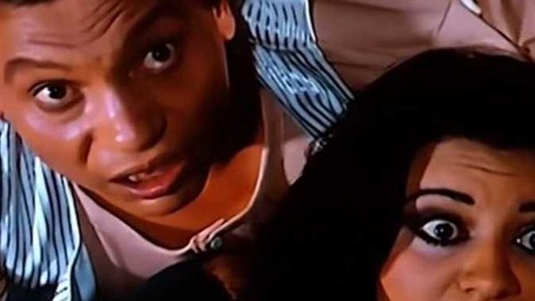 كأنهم مسكوني في قضية دعارة.. تعليق ناري من فريدة سيف النصر على مشهد نقفش الفراخ | شاهد