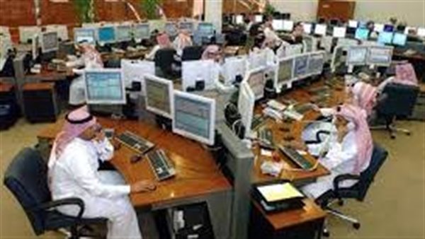 تشمل المصريين.. 6 قرارات سعودية جديدة تحرم الوافدين من العمل في هذه المهن