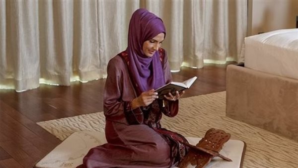 صلي بدل خطيبك عشان تدخلوا الجنة سوا.. آخر بدع الخطوبة ورد صادم من داعية