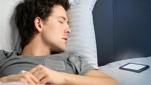 لن تتخيل..ماذا يحدث لجسمك عند النوم بعد الأكل مباشرة؟