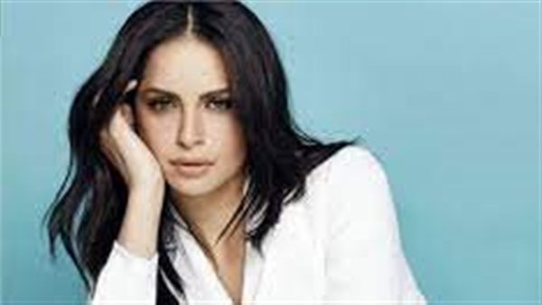 بعد ظهورها المفاجيء..مصور فيديو آمال ماهر يكشف عن كواليس حالتها الصحية