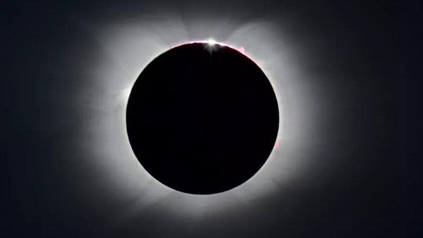تضُر العين.. تفاصيل ظاهرة الكسوف الشمسي والمناطق التي تحدث فيها 
