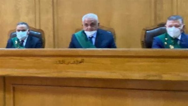 دفاع المتهم الأول: الواقعة مفتعلة بطريقة مشينة.. قرار عاجل من المحكمة في قضية رشوة وزارة الصحة