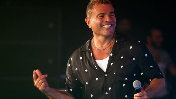 تصل إلى 10 آلاف جنيه.. سر ارتفاع أسعار تذاكر حفل عمرو دياب بالعلمين