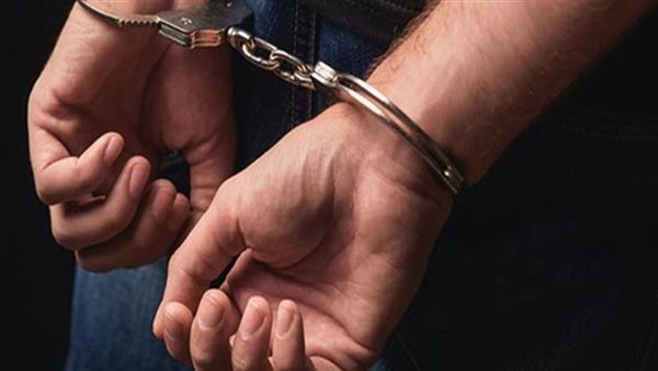 ضربها بالمشرط وفشل في التخلص من حياته.. تفاصيل صادمة في محاولة طبيب المنصورة قتل زوجته