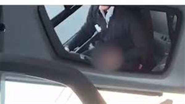  سيدة صورته وأبلغت عنه..تفاصيل القبض على شخص مارس فعل فاضح في سيارته