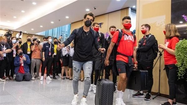 أصبح الأشهر في بانكوك.. محمد صلاح يثير جنون فتاة تايلاندية | فيديو