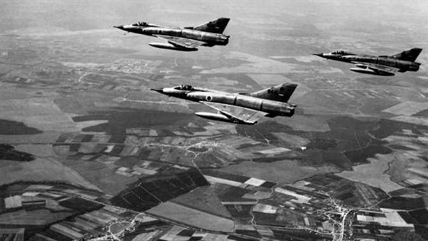 حصار وقذائف فوسفور ومقبرة جماعية.. ماذا حدث لـ 100 جندي مصري غرب القدس في حرب 1967؟