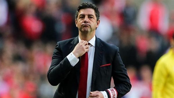 هذه أول مباراة له..كيف يلعب روي فيتوريا مدرب مصر الجديد؟