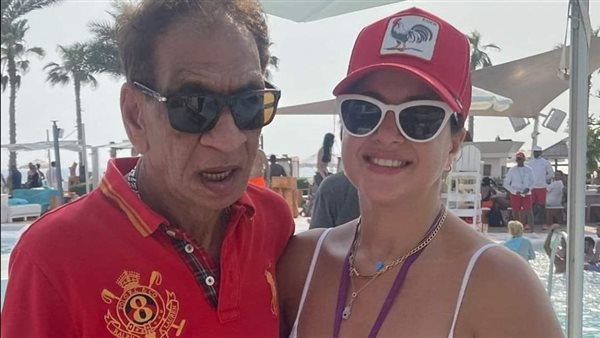 بالمايوه وبرفقة السبكي.. منى فاروق تعلن عن مفاجأة 