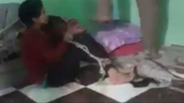تحرك عاجل من الأمن..فيديو تعذيب طفلة يثير الجدل في الإسماعيلية