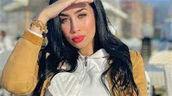 أعلنت عن المقابل.. تفاصيل طلاق آمال أبو المجد بعد حرب فيديوهات وضربها في الشارع