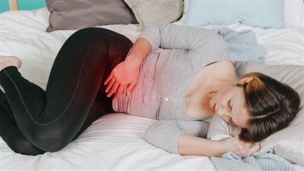 يتجاهلها الأشخاص.. أول عرضين يكشفان الإصابة بسرطان القولون