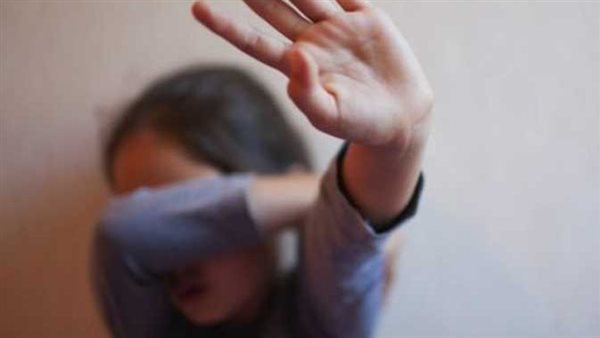 عمرها 3 سنوات.. تفاصيل القبض على شاب تعدى على طفلة داخل سنتر تعليمي بالعجوزة