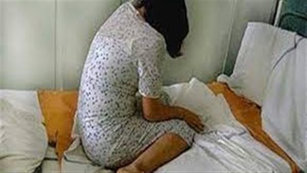  صورها وهى بتستحمى.. حكاية ابتزاز زوج الأم للابنة فى المطرية لممارسة الرذيلة