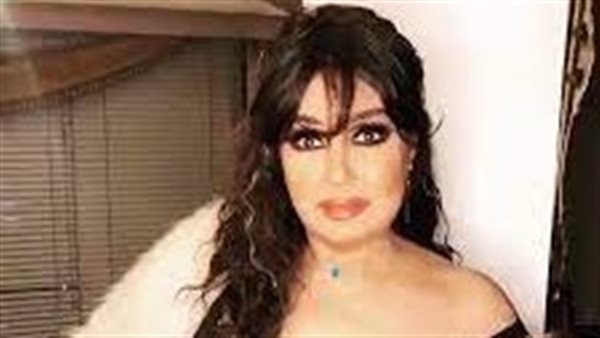 بحبكم أوي.. وصلة رقص لـ فيفي عبده على أنغام «سلامات ياهوى» | شاهد 