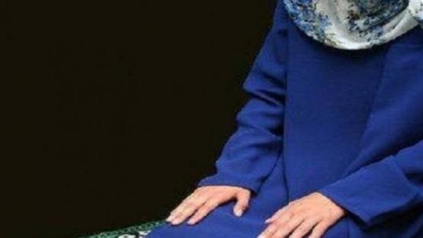 الإفتاء تجيب..كلما نويت الصلاة ينتابني التثاؤب فماذا أفعل؟