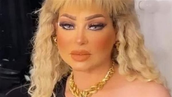 هجوم وانتقادات صناع الفن.. القصة الكاملة للجدل المثار حول تقديم إيمي تاتو برنامج تليقزيوني