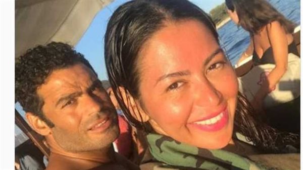 كنت هطلق بسبب رقصة وأرفض ذكر ديانتي.. مفاجآت عن لقاء الخميسي وزوجها | شاهد