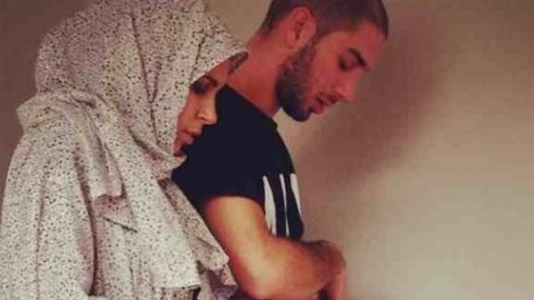 الإفتاء تجيب..ما التوقيت المناسب لصلاة الجماعة في الأسرة؟ | فيديو