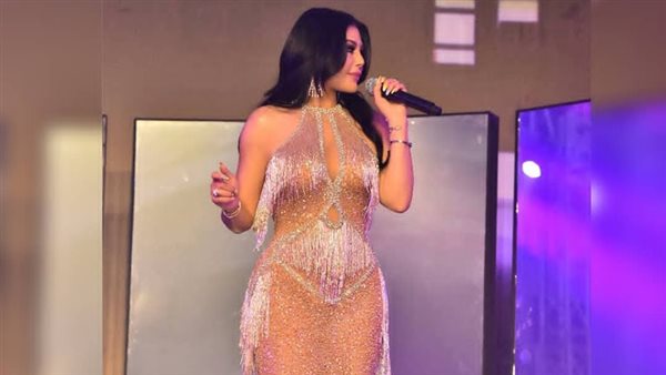 بعد قُبلة حمو بيكا.. إطلالة تثير ضجة لـ هيفاء وهبي | شاهد