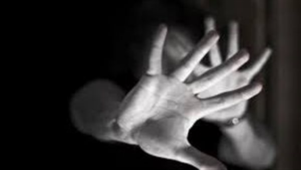 رفضت إعطاءه حقوقه الشرعية.. تفاصيل القبض على عامل قتل زوجته بالصف