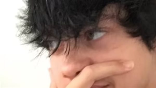 علاقة بزميلتها وإنستجرام طرف في القصة.. مراهقة بريطانية تنهي حياتها بمأساوية