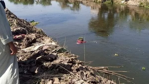 علق لبنته الرمانة.. حكاية أب انتقم لشرفه على غرار عادل إمام