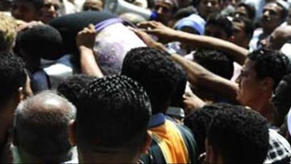 تفاصيل صادمة.. هتك عرض جماعي للنساء وحرق منازل المهاجرين في بلد إفريقي 