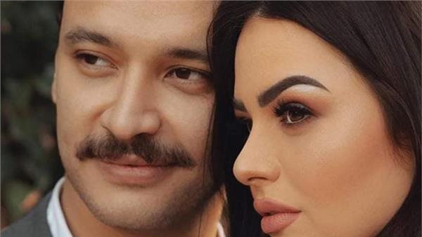 حسمت الأمر بكلمة.. حقيقة انفصال هنادي مهنا عن أحمد خالد صالح | فيديو