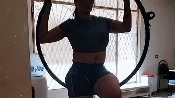  عايزة راجل خام ومعايا فلوس بالملايين.. ماذا تعمل ندى الكامل طليقة أحمد الفيشاوي ؟