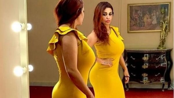 بعد رغبتها بالزواج من رجل خام.. تعليق ناري من ندى الكامل طليقة أحمد الفيشاوي | شاهد