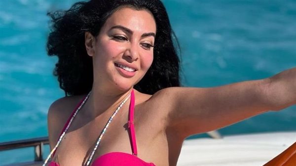 بعد إطلالاتها الجريئة.. ميرهان حسين تثير الجدل بفيديو جديد | شاهد