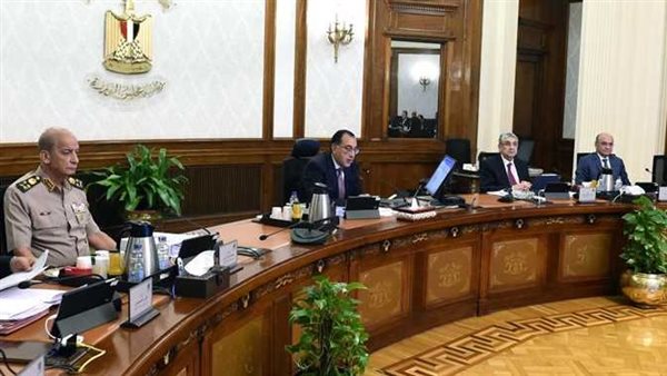 عملة معدنية جديدة.. 8 قرارات عاجلة للحكومة في اجتماعها برئاسة مدبولي