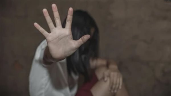 أغواهما بحبه.. تفاصيل الحكم بالحبس سنة لمتهمين بخطف وهتك عرض طفلتين بالمقطم 