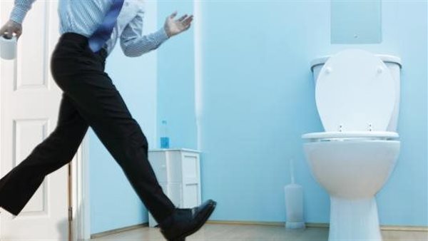 احذره.. كثرة التردد إلى المرحاض يكشف الإصابة بمرض خطير