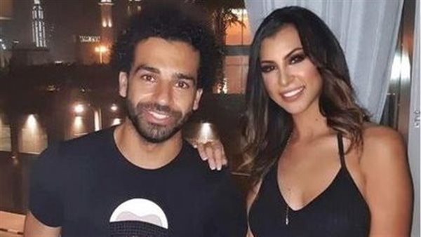 بعدما أثارت الجدل..القصة الكاملة لظهور محمد صلاح مع ملكة جمال مصر | شاهد