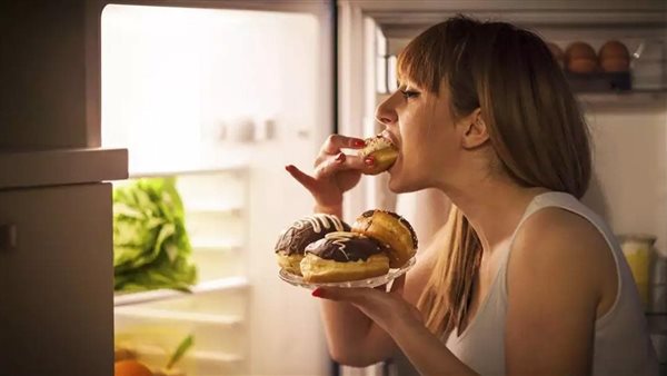 كارثة.. دراسة تحذر: تناول الطعام فى هذا الوقت يسبب السرطان