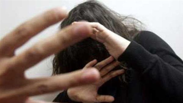 طفلة كشفت الجريمة.. تفاصيل وفاة سيدة على يد زوجها بضربة شومة في الجيزة