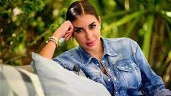 غيروه من فضلكم.. سؤال هربت ياسمين صبري من الرد عليه وفشلت في الإجابة عن 4 أخرى | فيديو