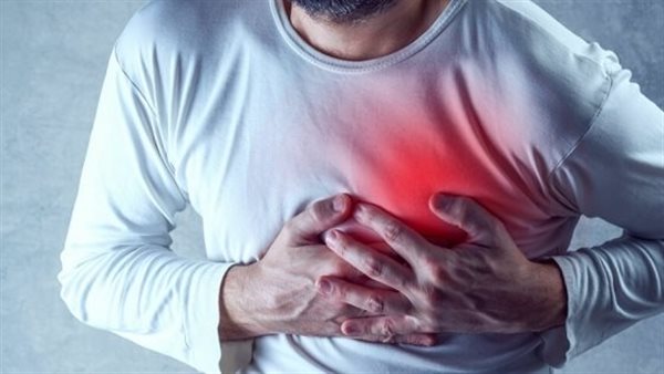  أبرزها ضيق التنفس والصدر.. 6 علامات تدل على خطر الإصابة بالنوبة القلبية