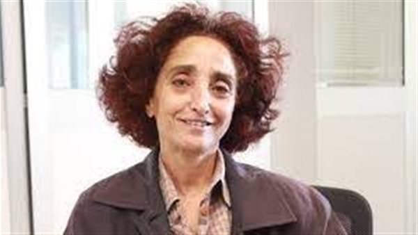 بعد تسريب صورتها عارية.. من هي الفنانة فاطمة بن سعيدان ؟ | شاهد