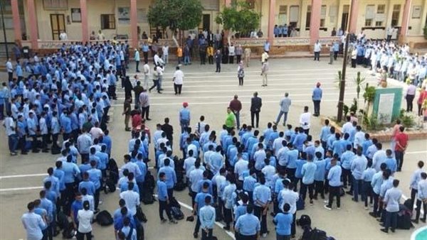 التعليم تحسم الجدل وتكشف حقيقة إلغاء امتحانات الصفَّين الرابع والخامس الابتدائي