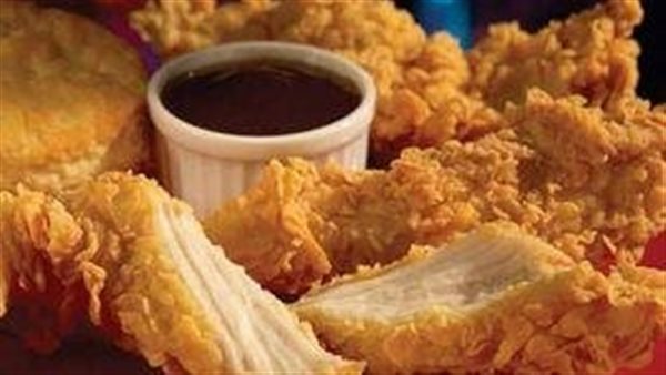 لن تتخيلها..طلبت وجبة من مطعم ففوجئت بمفاجأة غير متوقعة داخل ساندوتش 